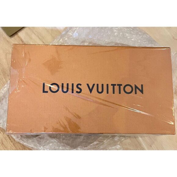 Louis Vuitton Fondation Luxury Playing Cards Set With Wooden Box - Picture 11 of 12